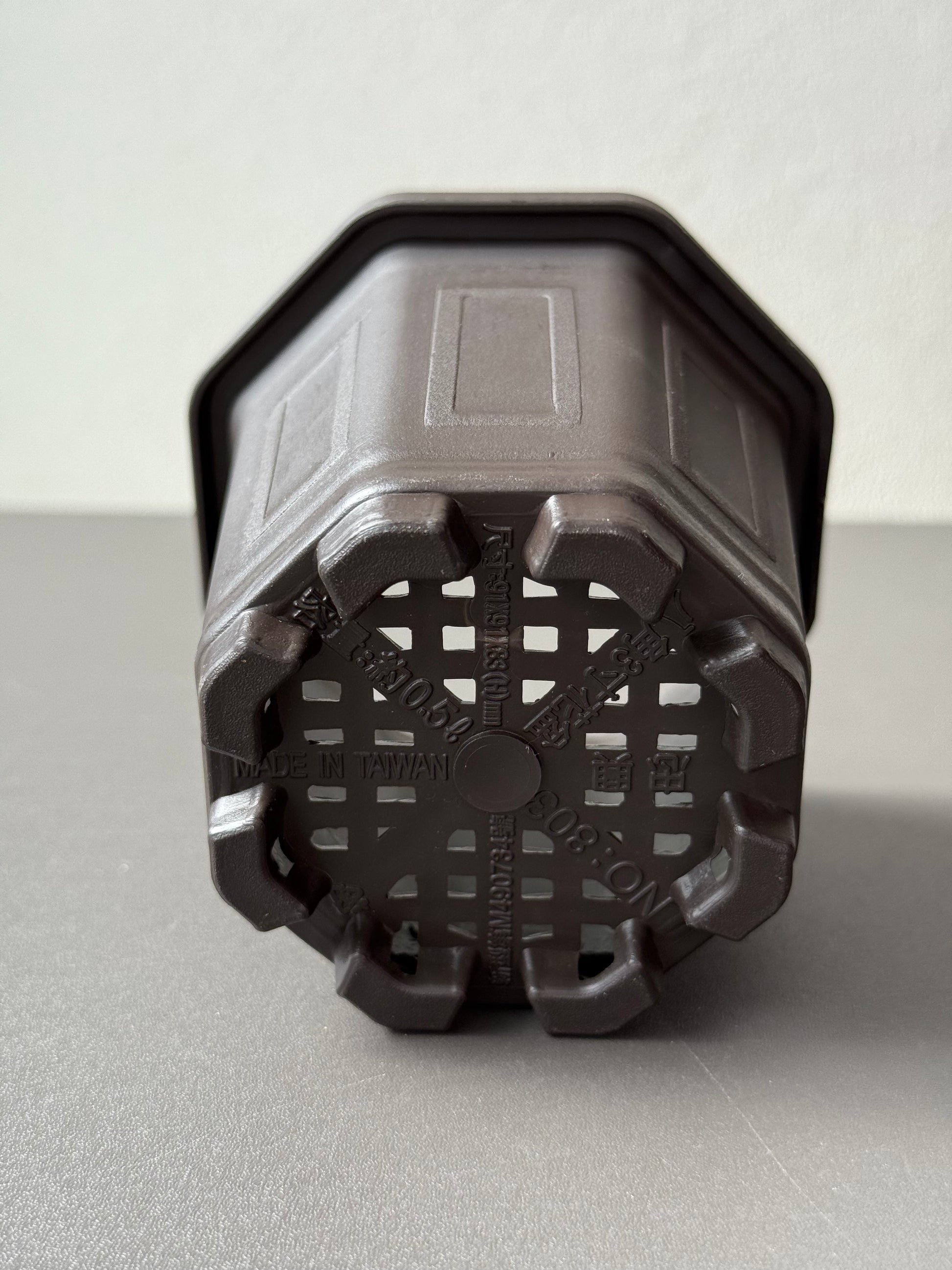 台湾製 3寸八角鉢（1000円以上送料無料）