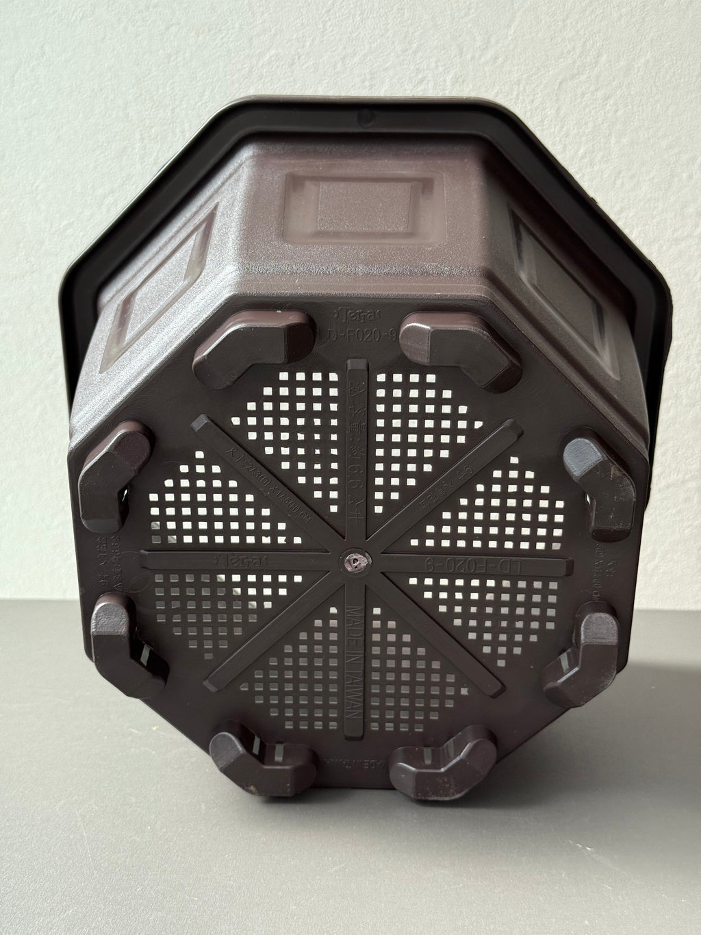 台湾製 9寸八角鉢（1000円以上送料無料）